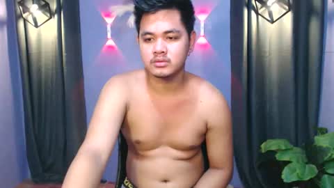 mr_olivercummerx online show from October 10, 2025, 2:21 am