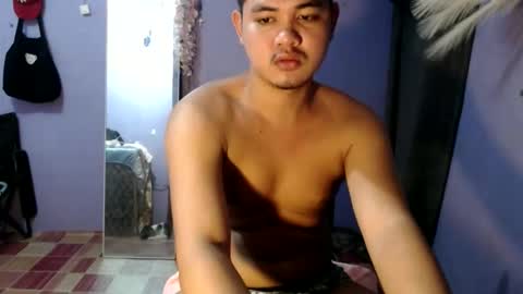 mr_olivercummerx online show from December 22, 2025, 2:41 am