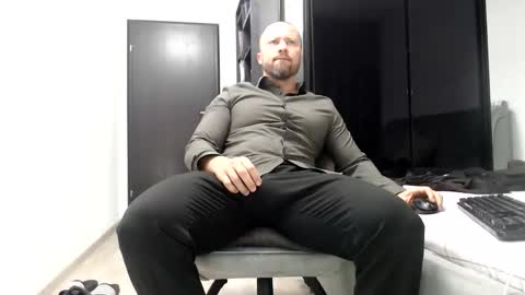 mr_shakur online show from October 15, 2025, 6:41 pm