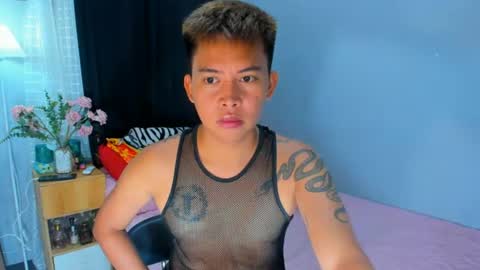 Snapshot of mr_squidcock chatting on June 9, 2026, 12:39 pm KYLE online show from June 9, 2026, 12:39 pm