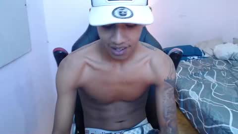 mr_stiven_ online show from January 4, 2025, 12:59 am