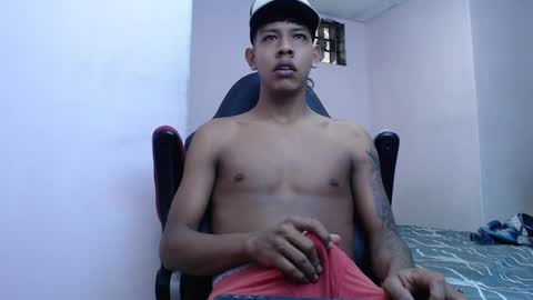 mr_stiven_ online show from January 27, 2025, 5:14 am