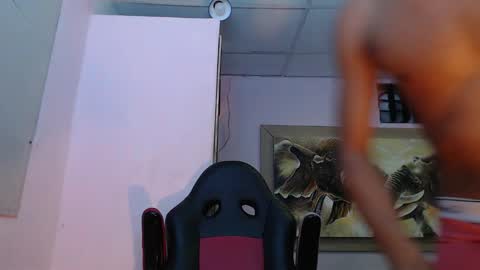 mr_stiven_ online show from February 15, 2025, 9:27 am