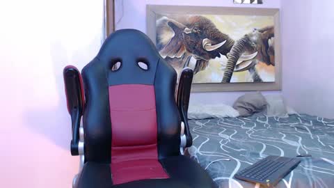 mr_stiven_ online show from March 2, 2025, 5:54 am