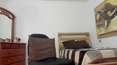 mr_stiven_ online show from March 4, 2026, 4:18 am