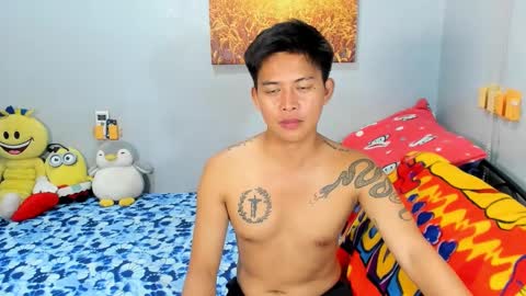Snapshot of mr_swe3t0oth chatting on February 22, 2025, 2:52 pm KYLE online show from February 22, 2025, 2:52 pm