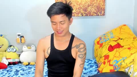 Snapshot of mr_swe3t0oth chatting on February 23, 2025, 1:53 pm KYLE online show from February 23, 2025, 1:53 pm