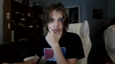 Ant online show from September 19, 2025, 5:13 pm