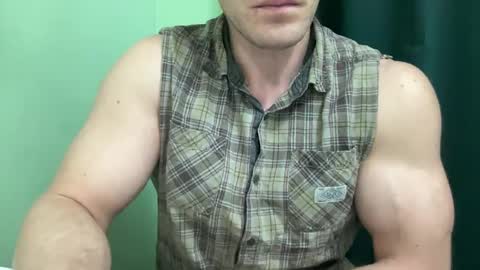 Snapshot of mrbiceps_23 chatting on December 9, 2024, 6:45 am Mrbiceps23 online show from December 9, 2024, 6:45 am