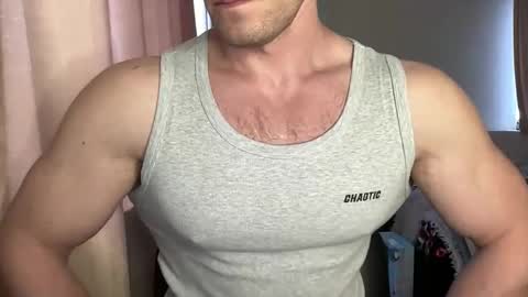 Snapshot of mrbiceps_23 chatting on January 19, 2025, 8:07 am Mrbiceps23 online show from January 19, 2025, 8:07 am