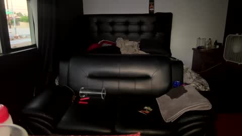 MrBigDThomas online show from March 27, 2026, 1:33 pm