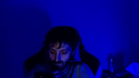 Snapshot of mrbone3333 chatting on July 30, 2026, 2:43 am mrbone3333 online show from July 30, 2026, 2:43 am