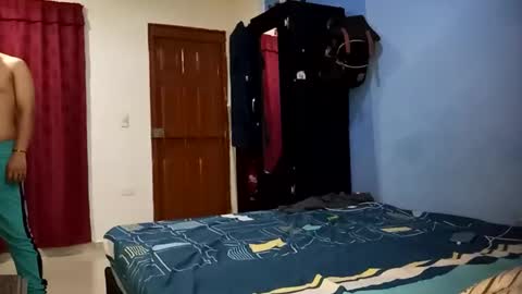 Snapshot of mrchrisdaniel chatting on November 1, 2025, 3:47 pm Christtofer online show from November 1, 2025, 3:47 pm