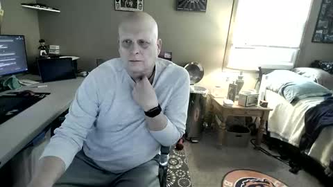 Snapshot of mrclean_55 chatting on November 17, 2025, 4:35 pm MrClean55 online show from November 17, 2025, 4:35 pm