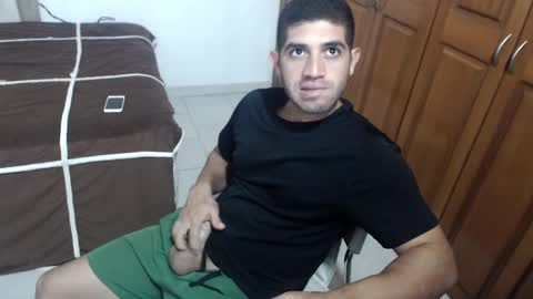 Snapshot of mrcum24 chatting on December 10, 2024, 3:52 am Will online show from December 10, 2024, 3:52 am