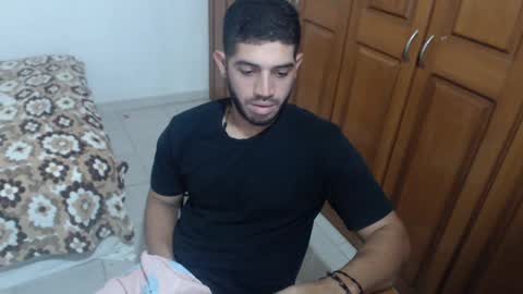 Snapshot of mrcum24 chatting on January 17, 2025, 4:28 am Will online show from January 17, 2025, 4:28 am