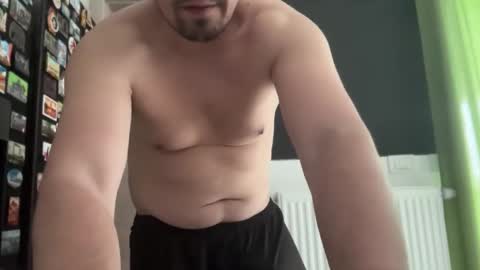 mrcumonface1 online show from April 16, 2026, 8:15 am