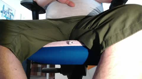 MrJohnsen1975 online show from August 4, 2026, 10:51 am