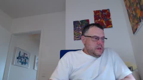 MrJohnsen1975 online show from August 6, 2026, 2:19 pm