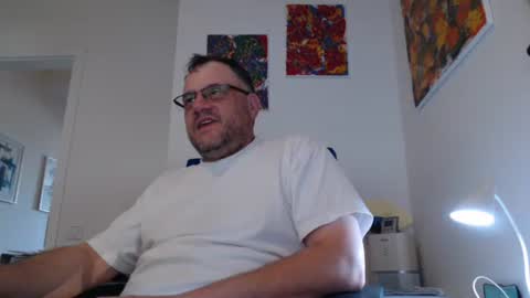 MrJohnsen1975 online show from August 7, 2026, 4:31 pm