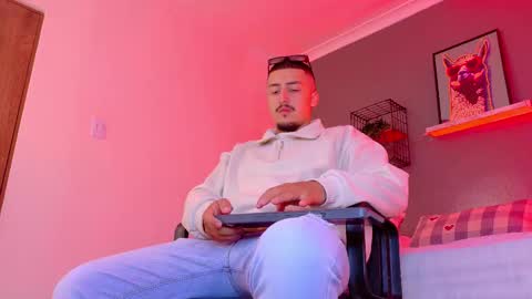 Snapshot of mrfox__ chatting on February 14, 2026, 7:32 pm Mr Fox online show from February 14, 2026, 7:32 pm