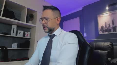 MrFrank. online show from November 10, 2025, 12:26 pm