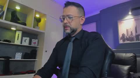 MrFrank. online show from November 28, 2025, 12:19 pm