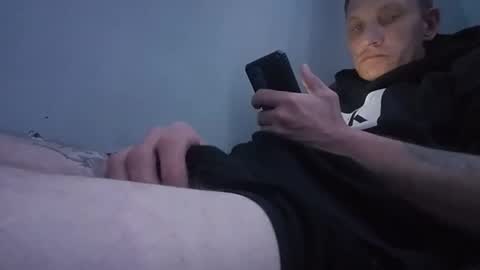 mrj1979 online show from December 2, 2024, 11:01 am