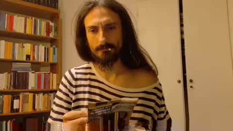 Snapshot of mrkurt86 chatting on December 10, 2024, 5:33 pm mrkurt86 online show from December 10, 2024, 5:33 pm
