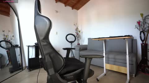 Luis    Instagram   online show from January 6, 2025, 7:24 pm