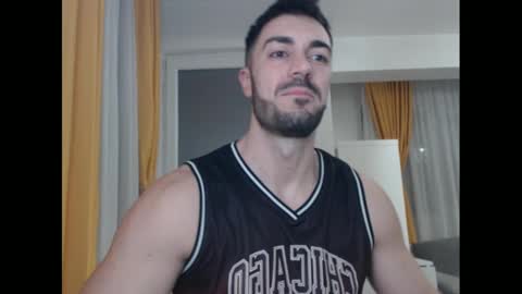 Snapshot of mrluckgx chatting on January 28, 2025, 4:19 pm MrLuck online show from January 28, 2025, 4:19 pm