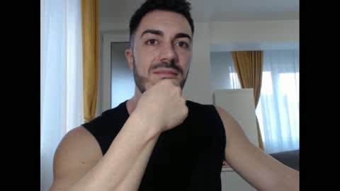 Snapshot of mrluckgx chatting on January 29, 2025, 2:42 pm MrLuck online show from January 29, 2025, 2:42 pm