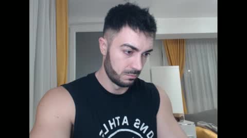 Snapshot of mrluckgx chatting on February 2, 2025, 4:54 pm MrLuck online show from February 2, 2025, 4:54 pm