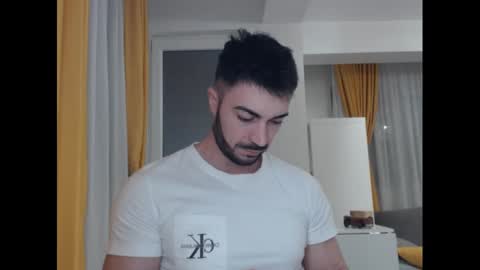 Snapshot of mrluckgx chatting on February 3, 2025, 3:59 pm MrLuck online show from February 3, 2025, 3:59 pm