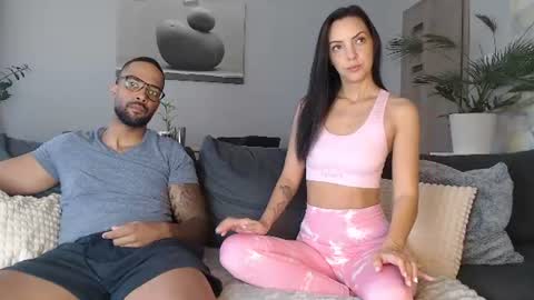 mrmrscouple online show from June 19, 2026, 7:01 am
