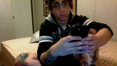 Snapshot of mrnmrsshibbs chatting on October 13, 2025, 2:00 am Mr N Mrs Shibbss online show from October 13, 2025, 2:00 am