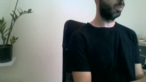 Snapshot of mrralph__90 chatting on March 10, 2025, 10:04 am Mrralph online show from March 10, 2025, 10:04 am