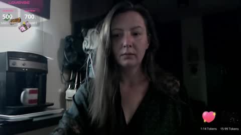 Snapshot of mrs__le chatting on September 17, 2025, 5:53 am Lara online show from September 17, 2025, 5:53 am