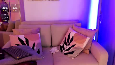 Griseld   online show from February 23, 2025, 11:22 am