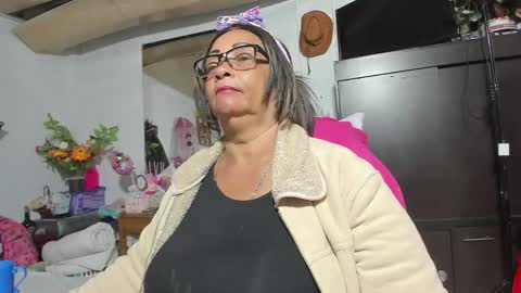 mrs_mommy online show from September 9, 2025, 11:04 pm