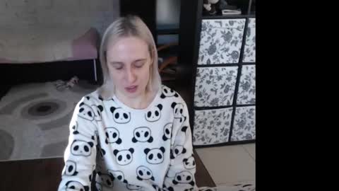 Snapshot of mrsluck chatting on February 18, 2026, 9:16 am Sasha online show from February 18, 2026, 9:16 am