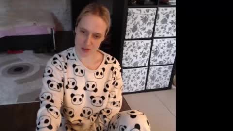 Sasha online show from March 23, 2026, 4:49 am