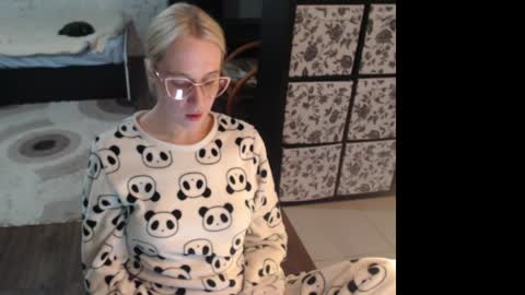 Sasha online show from April 28, 2026, 2:27 am