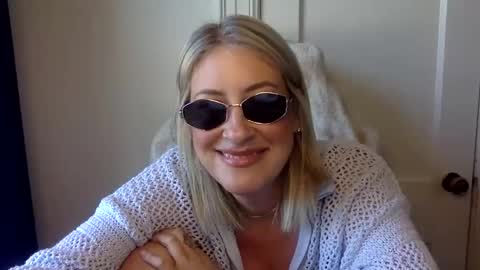 MrsPrissXO online show from April 27, 2026, 12:47 pm
