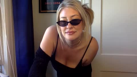 MrsPrissXO online show from May 13, 2026, 2:36 pm