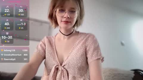 Snapshot of ms_christiana chatting on October 12, 2025, 6:01 am ms_christiana online show from October 12, 2025, 6:01 am