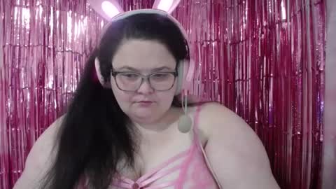 Snapshot of mscamirose15 chatting on October 14, 2025, 6:20 pm Ms. Cami Rose online show from October 14, 2025, 6:20 pm