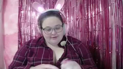 Snapshot of mscamirose15 chatting on October 17, 2025, 8:22 pm Ms. Cami Rose online show from October 17, 2025, 8:22 pm