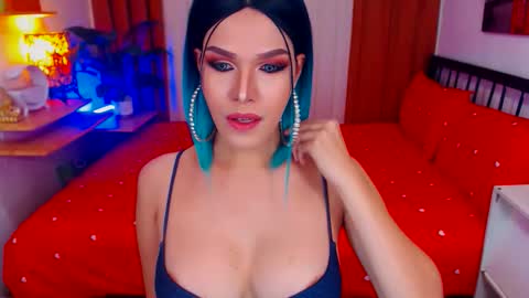 Snapshot of mshardhugedickx chatting on April 5, 2026, 2:14 pm Goddess Tyra online show from April 5, 2026, 2:14 pm