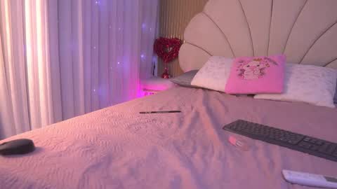 Manuela  online show from February 21, 2026, 3:07 am